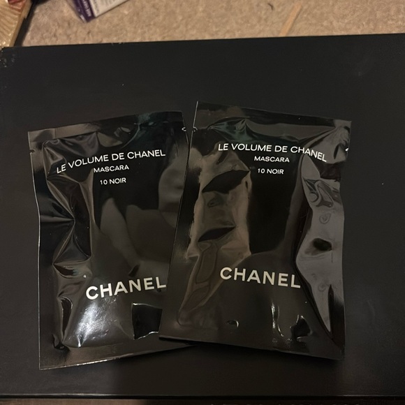 Lot Of 2 Chanel Trial Mascaras - Picture 1 of 2